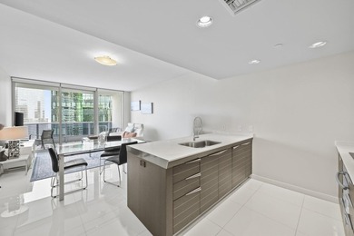 Welcome to Residence 3909 at the prestigious Epic Residences - photo 12