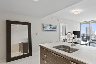 Welcome to Residence 3909 at the prestigious Epic Residences - photo 15