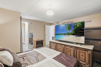 Deeply reduced and PRICED TO SELL! Welcome to easy, resort-style - photo 16