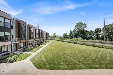Welcome to one of the most private and well-positioned townhomes - photo 17