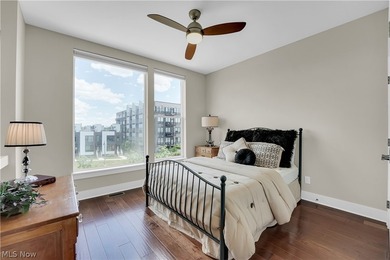 Welcome to one of the most private and well-positioned townhomes - photo 21