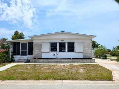 MOST AFFORDABLE LOT RENT IN A NICE COMMUNITY IN SARASOTA! Park - photo 3