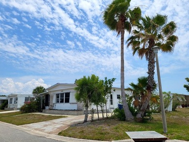 MOST AFFORDABLE LOT RENT IN A NICE COMMUNITY IN SARASOTA! Park - photo 4