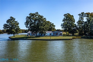 If you're looking for a spacious, private waterfront property - photo 7