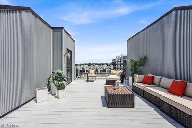 Welcome to one of the most private and well-positioned townhomes - photo 27