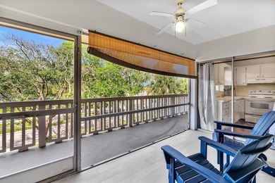 Ideally located in the heart of Boca Raton, 100 Royal Palm Way - photo 28