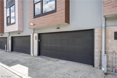 Welcome to one of the most private and well-positioned townhomes - photo 30