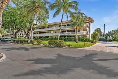Ideally located in the heart of Boca Raton, 100 Royal Palm Way - photo 33