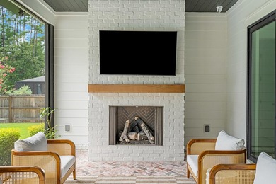 Showings begin 4/15/26. Coastal elegance meets everyday comfort - photo 36