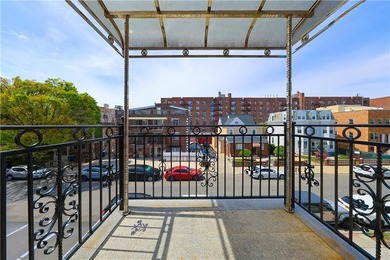 Rare Penthouse Duplex in Bensonhurst | Private Rooftop Terrace + - photo 10