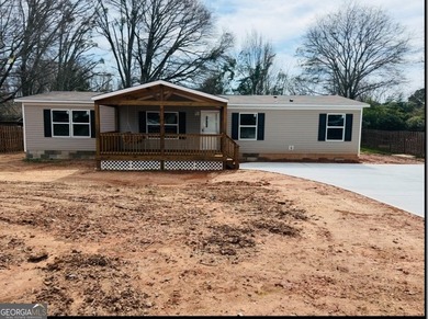 Hetrick Lake Home For Sale in Locust Grove Georgia