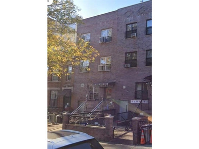 Spacious 4-family brick building situated on a 20*100 lot with a - photo 1