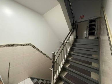 Spacious 4-family brick building situated on a 20*100 lot with a - photo 8