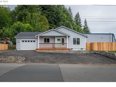 Built in 2023, this like-new 2-bedroom, 1-bath home delivers - photo 1