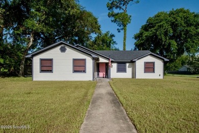 Take a fresh look! This spacious former model home now features - photo 2