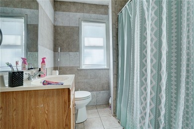 **Group showings only Saturday 7/25 11 AM to 12:30 PM, Monday - photo 8