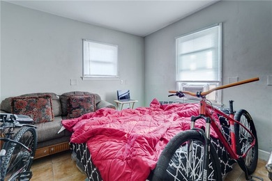 **Group showings only Saturday 7/25 11 AM to 12:30 PM, Monday - photo 9