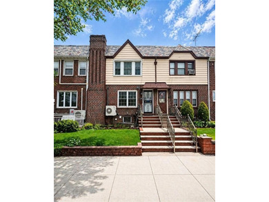 Welcome to this beautifully maintained one-family home located - photo 1