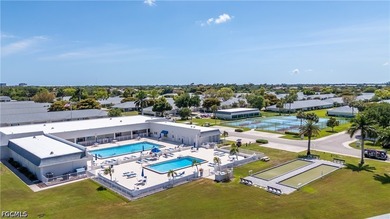 This ground-floor 2-bedroom, 2-bathroom condo is fully furnished - photo 33