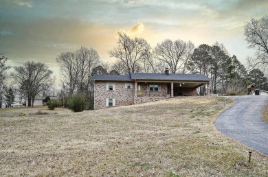 Lake Home For Sale in Hot Springs, Arkansas