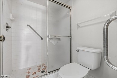 This ground-floor 2-bedroom, 2-bathroom condo is fully furnished - photo 47