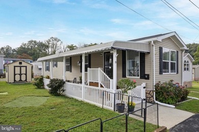 (private lake, pond, coastal) Home For Sale in Media Pennsylvania