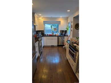 Welcome to this good looking 5 bedroom, 3 level colonial which - photo 12