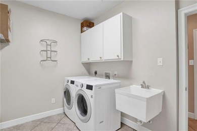 Experience the perfect blend of luxury, comfort, and outdoor - photo 13