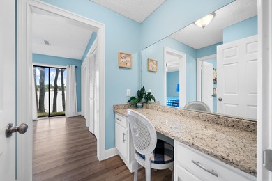 Gorgeous ground level 2 bedroom condo with NEW FLOORING and a - photo 16