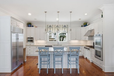 Welcome to this beautifully crafted 5-bedroom, 5.5-bath - photo 17