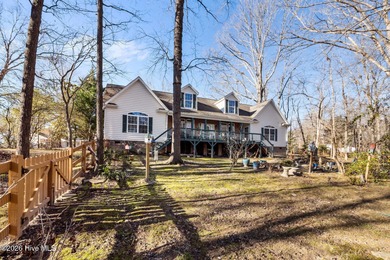 Welcome to your own private retreat. This expansive 4-bedroom