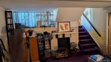 Welcome to this good looking 5 bedroom, 3 level colonial which - photo 20