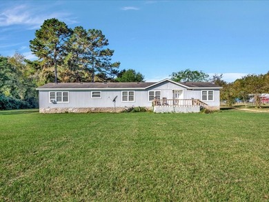 Offering $5,000 towards buyers closing cost! Perfectly located - photo 2