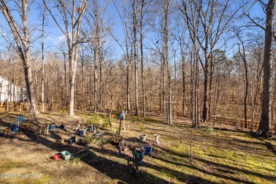 Welcome to your own private retreat. This expansive 4-bedroom