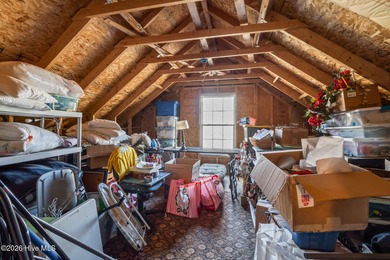 Welcome to your own private retreat. This expansive 4-bedroom