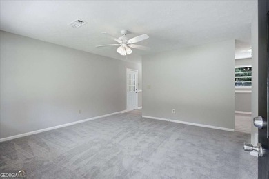 Beautifully renovated, 4 sided brick ranch on nearly 1/2 acre - photo 3