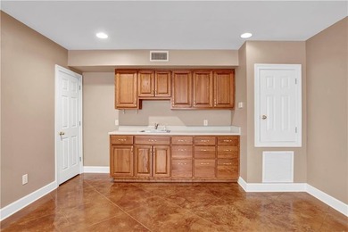 Experience the perfect blend of luxury, comfort, and outdoor - photo 38