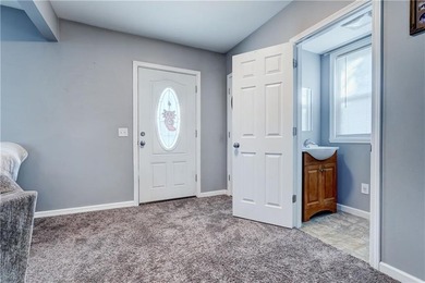 -NO DELAYED NEGOTIATIONS- This charming home has been - photo 6