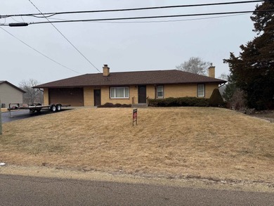 Rock River Home For Sale in Machesney Park Illinois