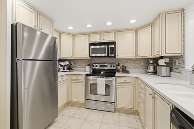 Turn-key condo across from the Charleston City Marina! This - photo 13