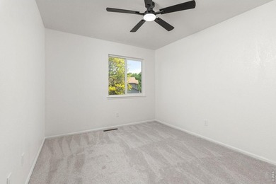 Stunning, completely renovated home located on a quiet - photo 22