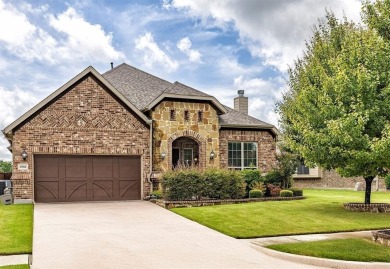 Lake Home Sale Pending in Mansfield, Texas