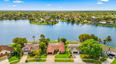 Lake Wellington Home For Sale in Wellington Florida