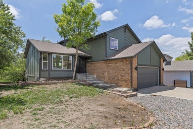 Stunning, completely renovated home located on a quiet - photo 43