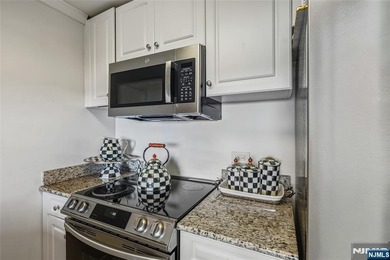 * Presented by Wendy Gamez  *Residence 3013 is a beautifully
