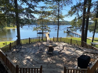 Check out this cute 2 bedroom, 2 bath and 2 queen bunk area lake - Lake Home For Sale in Burkeville, Texas