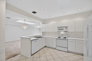 Crystal Pointe at Coral Lakes is one of the premier active adult - photo 3