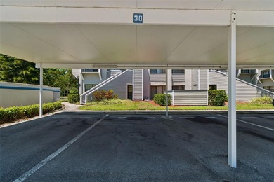 Door to door covered parking. No lugging groceries upstairs - photo 3