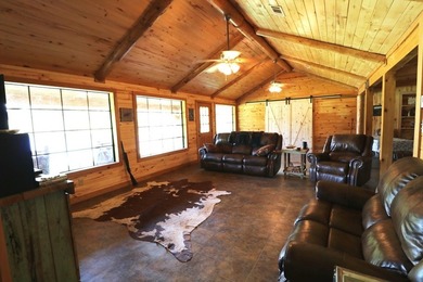 One of the most unique, beautiful properties around!! Private - photo 4