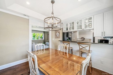 Located at the end of Manitton Court this impeccably maintained - photo 9